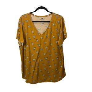 Evri Hummingbird Mustard Yellow Gold Novelty Print Top Womens 1X Everyday Tee